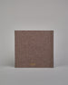 Dunkelbraunes quadratisches Fotoalbum mit Leineneinband und weißen Seiten #3