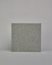 Mittelgraues quadratisches Fotoalbum mit Leineneinband und weißen Seiten #2