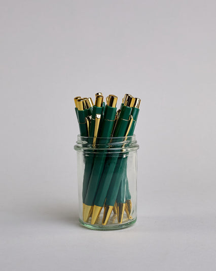 Dunkelgrüner Kugelschreiber mit goldenem Clips und goldenem Druckknopf #1
