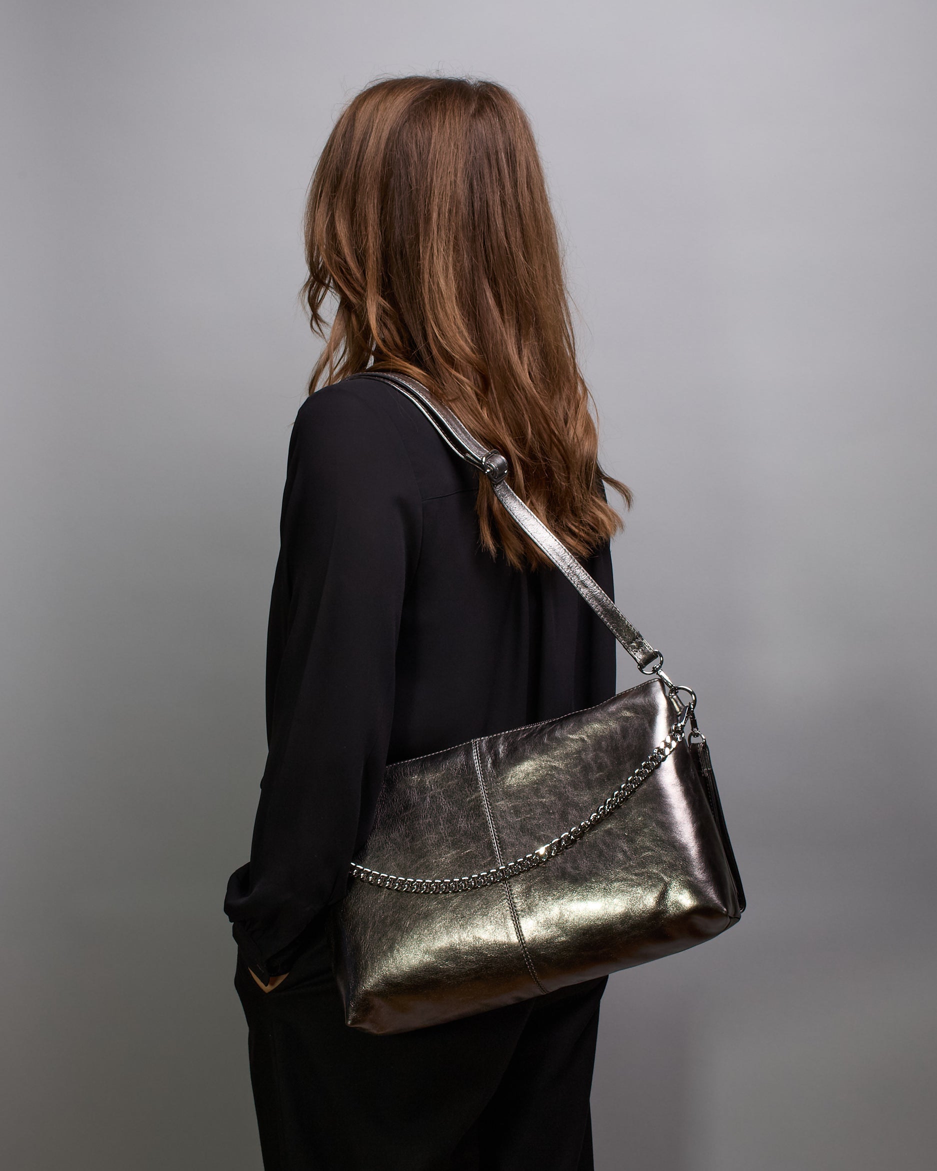Metallic grau