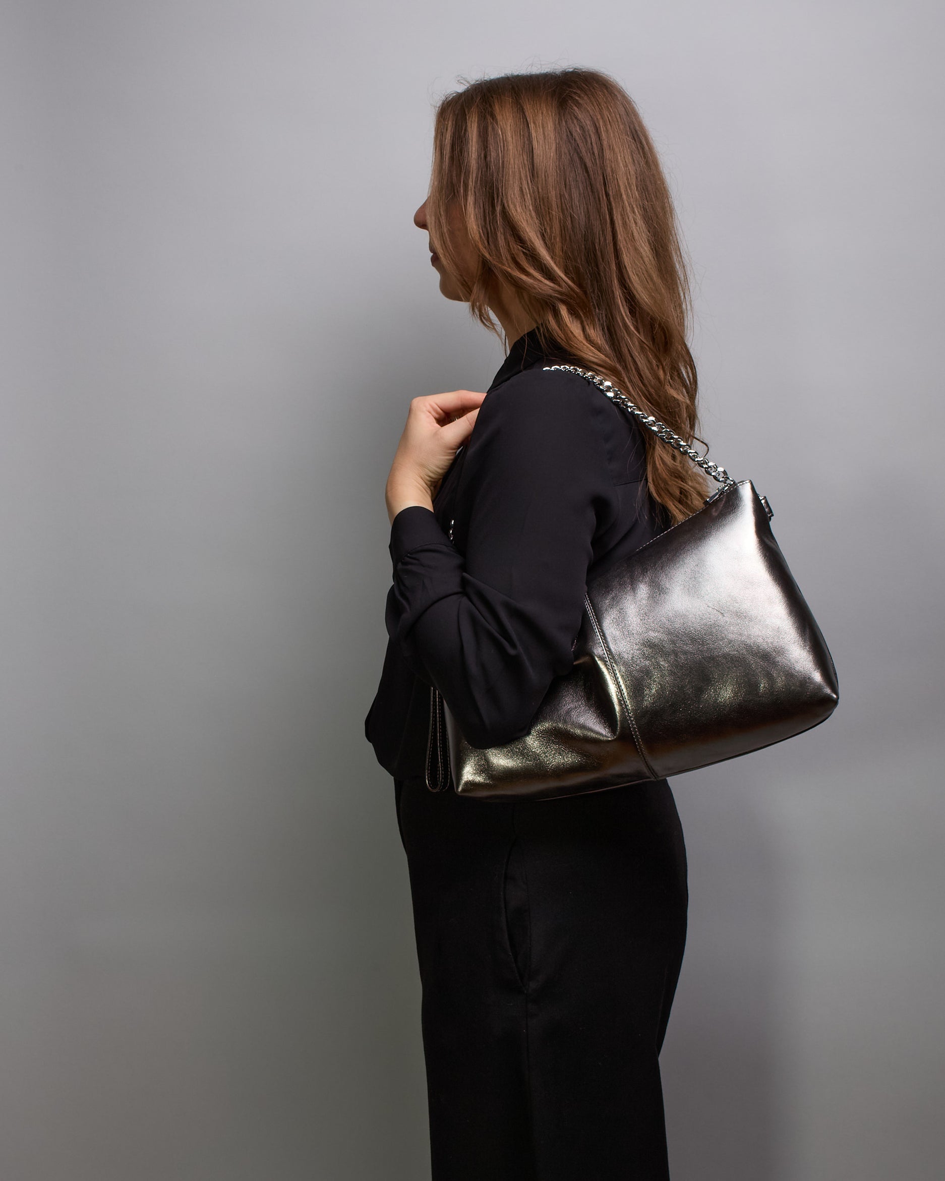 Metallic grau