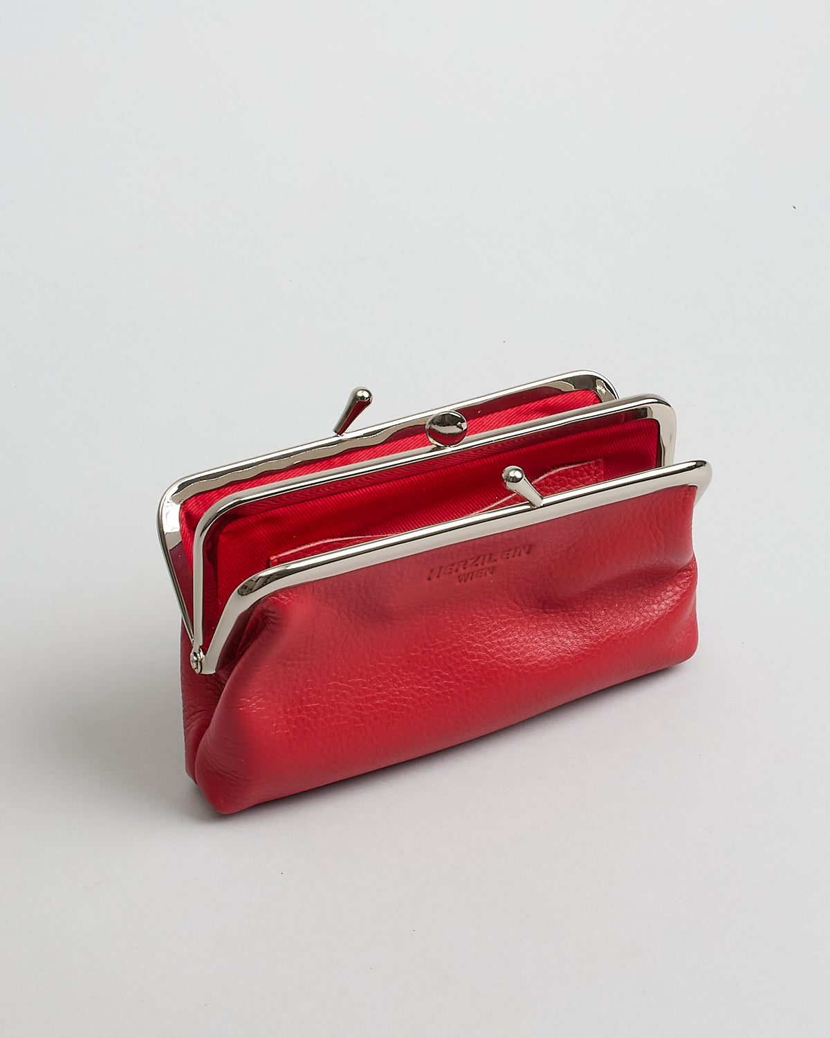 Retro Clip Purse lipstick